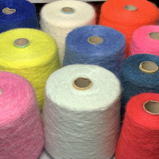 VIRGINIA Ecafil 30% кид мохер, 40% акрил, 30% па 900м/100г